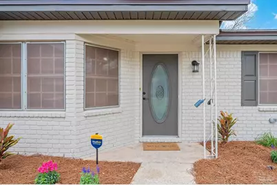 4960 La Ventana Ct, Bellview, FL 32526 - Photo 4