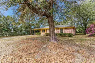 6307 E Shore Dr, Pensacola, FL 32505 - Photo 38