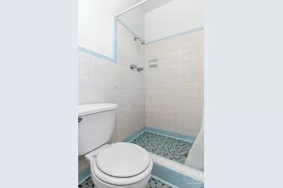 6307 East Shore Dr, Pensacola, FL 32505 - Photo 22