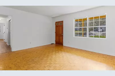 6307 East Shore Dr, Pensacola, FL 32505 - Photo 2