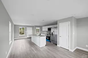 519 Bayliss Ct, Pensacola, FL 32505 - Photo 6