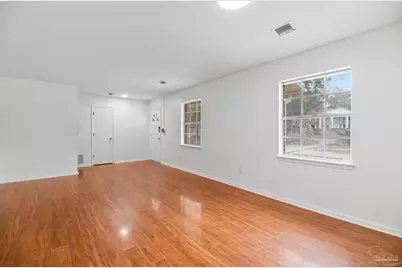 8090 Tippin Ave, Pensacola, FL 32514 - Photo 6