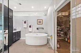 4528 Bayside Dr, Milton, FL 32583 - Photo 34