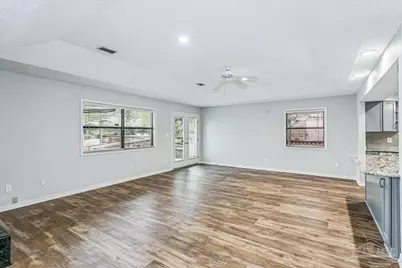 5073 Leeward Dr, Pensacola, FL 32507 - Photo 12