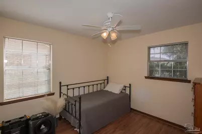 6940 Falcon Dr, Pensacola, FL 32526 - Photo 6