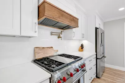 5470 N Shore Rd, Pensacola, FL 32507 - Photo 12