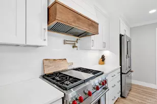 5470 N Shore Rd, Pensacola, FL 32507 - Photo 12