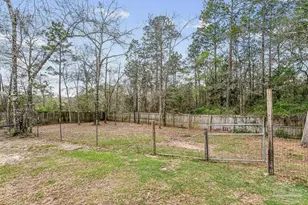 897 Jacobs Way, Cantonment, FL 32533 - Photo 4