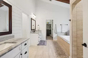 5140 Sandy Shores Dr, Gulf Breeze, FL 32563 - Photo 8