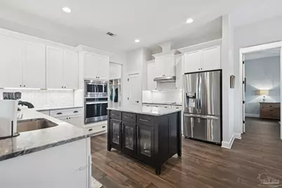 5140 Sandy Shores Dr, Gulf Breeze, FL 32563 - Photo 2