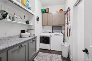 5140 Sandy Shores Dr, Gulf Breeze, FL 32563 - Photo 10