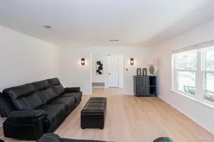 4 Barrington Ct, Pensacola, FL 32506 - Photo 8