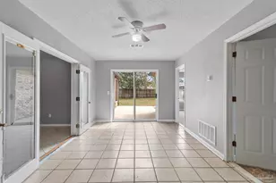 7917 Comet Ct, Pensacola, FL 32506 - Photo 12