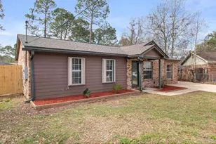 7917 Comet Ct, Pensacola, FL 32506 - Photo 2