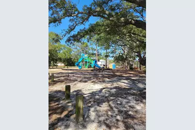 415 Gibbs Rd, Pensacola, FL 32507 - Photo 32