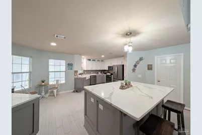 629 Downhaul Dr, Pensacola, FL 32507 - Photo 14