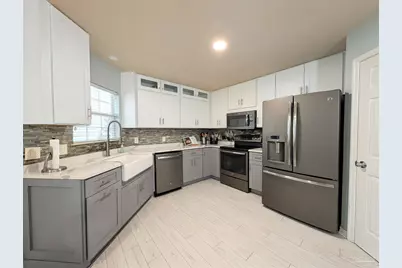 629 Downhaul Dr, Pensacola, FL 32507 - Photo 10