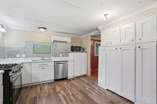 6952 Burrell Ln, Pensacola, FL 32503 - Photo 10