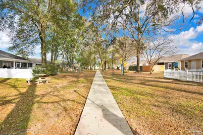 2491 Trailwood Dr, Cantonment, FL 32533 - Photo 36