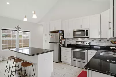 109 E Texar, Pensacola, FL 32503 - Photo 14