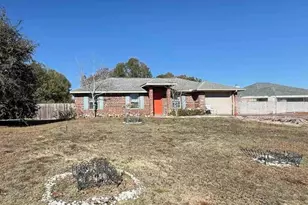 8826 Bluebell St, Milton, FL 32583 - Photo 2