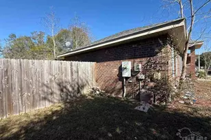 8826 Bluebell St, Milton, FL 32583 - Photo 4