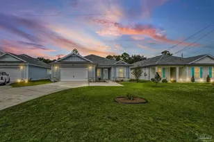 5292 Soundside Dr, Gulf Breeze, FL 32563 - Photo 2