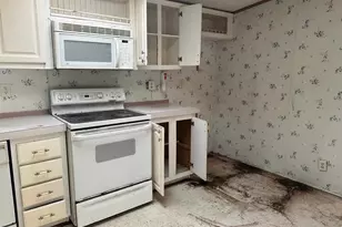 222 Vann Cir, Laurel Hill, FL 32567 - Photo 20