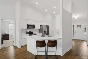 6499 Benelli Dr, Milton, FL 32570 - Photo 6