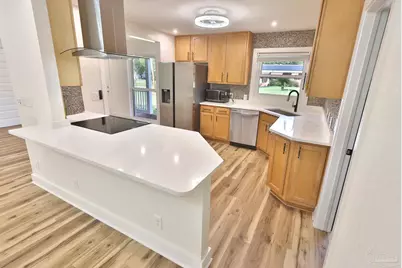 3795 Summer Dr, Pensacola, FL 32504 - Photo 2