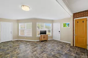 1618 W Garden St, Pensacola, FL 32502 - Photo 18