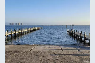 1060 Woodlore Cir, Gulf Breeze, FL 32563 - Photo 6