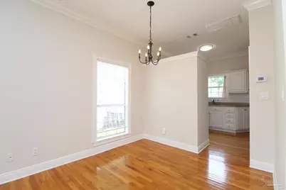 32 N Donelson St, Pensacola, FL 32502 - Photo 8