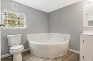 5658 Government Dr, Gulf Breeze, FL 32563 - Photo 18