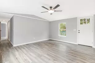 5658 Government Dr, Gulf Breeze, FL 32563 - Photo 4