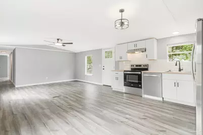 5658 Government Dr, Gulf Breeze, FL 32563 - Photo 8