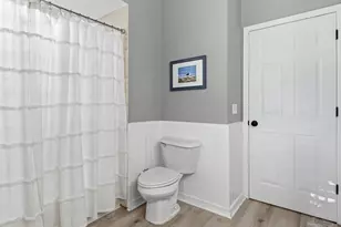 2437 W Bayshore Rd, Gulf Breeze, FL 32563 - Photo 32