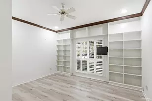 2437 W Bayshore Rd, Gulf Breeze, FL 32563 - Photo 26