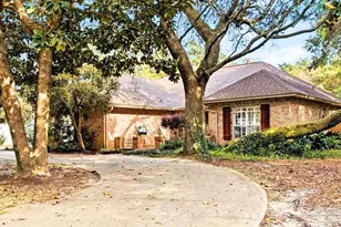 2437 W Bayshore Rd, Gulf Breeze, FL 32563 - Photo 8