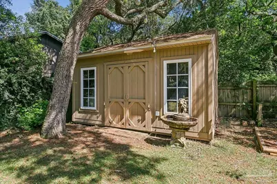 2437 W Bayshore Rd, Gulf Breeze, FL 32563 - Photo 66