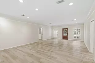 2437 W Bayshore Rd, Gulf Breeze, FL 32563 - Photo 12