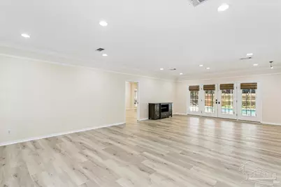 2437 W Bayshore Rd, Gulf Breeze, FL 32563 - Photo 6