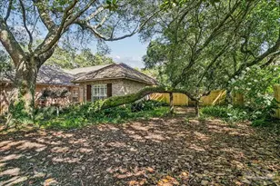 2437 W Bayshore Rd, Gulf Breeze, FL 32563 - Photo 60