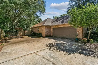 2437 W Bayshore Rd, Gulf Breeze, FL 32563 - Photo 46