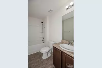9490 Lutoo Ln, Pensacola, FL 32526 - Photo 16