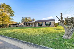 3601 Swan Ln, Pensacola, FL 32504 - Photo 4