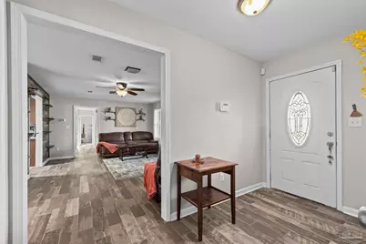 3601 Swan Ln, Pensacola, FL 32504 - Photo 8