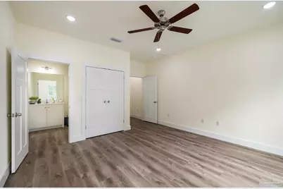 1915 W Chase St, Pensacola, FL 32502 - Photo 8