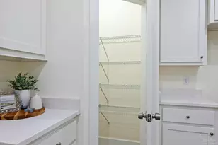 1915 W Chase St, Pensacola, FL 32502 - Photo 12