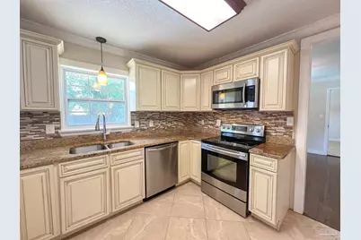 11 Gunn Cir, Pensacola, FL 32506 - Photo 10